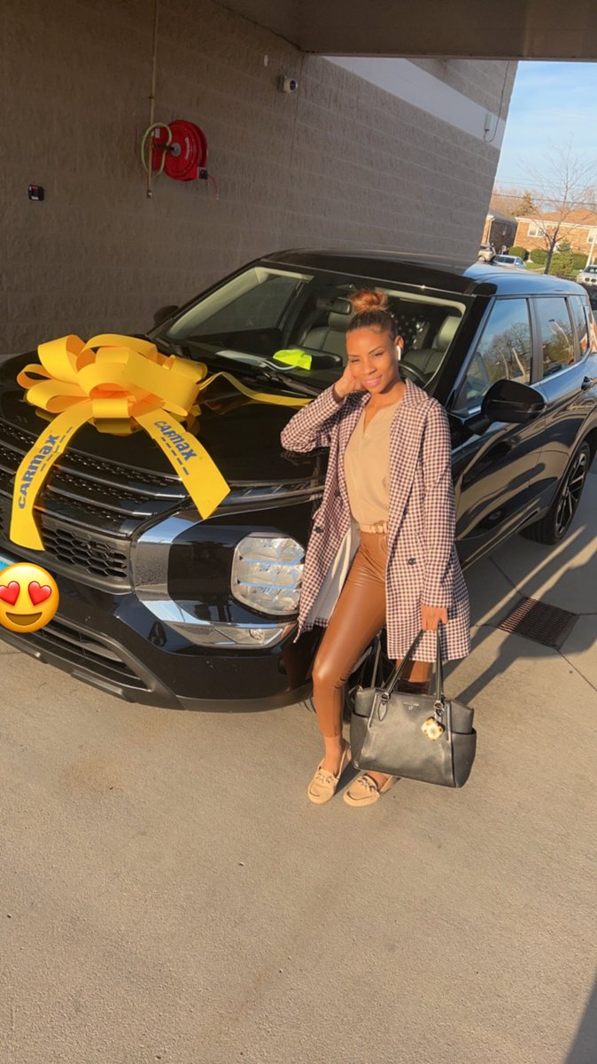 skinnierthanamf's tweet photo. So grateful🥰🙏🏽 #2022outlander #Praisethemanupstairs https://t.co/CTkn8Hwatf