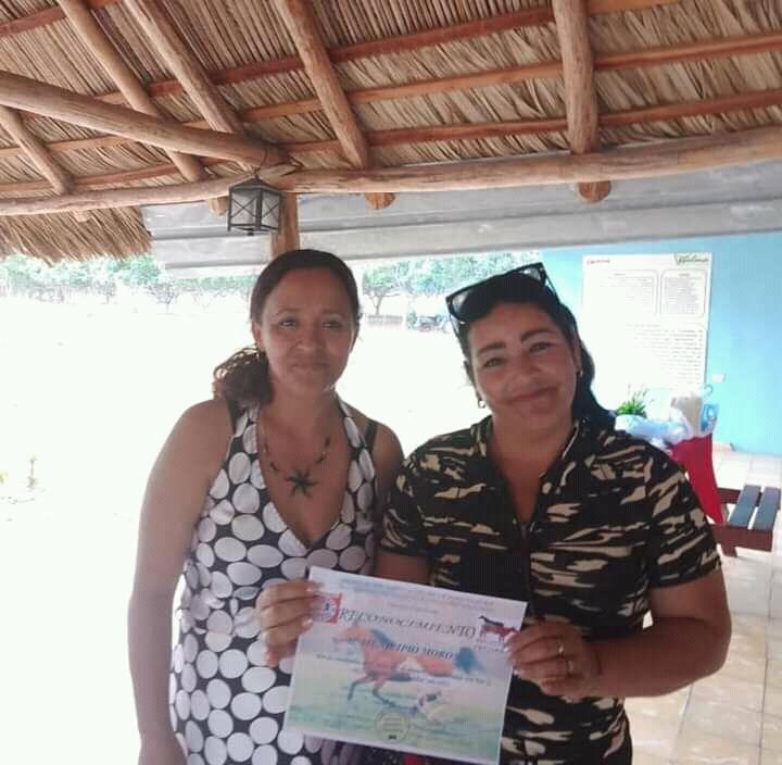 Recibe municipio #Morón reconocimiento por el trabajo realizado en el registro pecuario #MejorEsPosible #LatirAvileño <a href="/IzquierdoAlons1/">Livan Izquierdo Alonso</a> <a href="/NexyVelizNaranj/">Nexy Veliz Naranjo</a> <a href="/yamila_padron/">Yamila Cruz Padrón</a> <a href="/DisleyAcosta1/">Disley Lopez</a> <a href="/DrRobertoMOjeda/">Dr. Roberto Morales Ojeda</a>