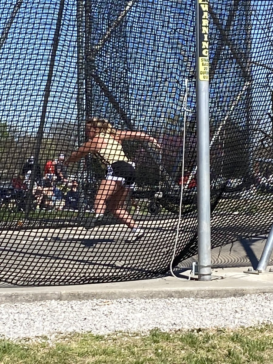 ChrisKirk__OC's tweet photo. What a beautiful day today for a track meet at Pitt State. Loved getting to watch Tay and her cousin Tanner compete in their events. Good stuff! https://t.co/7qQxURfK5W