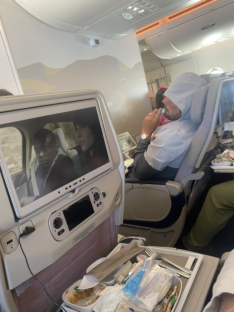 IsaacVirchis's tweet photo. @EmiratesSupport Your cabin crew allowed a passenger to continue to vape on a flight, despite evidence and complaints from myself about my asthma. Put me and other passengers in danger! https://t.co/9FIqjyT5Nf