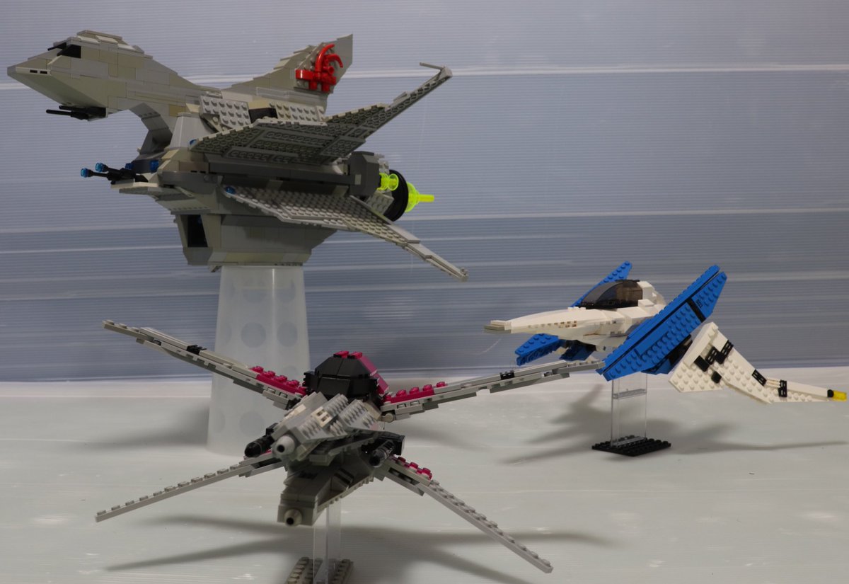 toyo_channel's tweet photo. 【LEGO STAR FOX】series

過去の作品を公開します！
スターフォックスシリーズで、
64〜零までやり尽くしました！

登場するメカはほぼ揃ってます😊

#レゴ https://t.co/TR7M5MGjgr