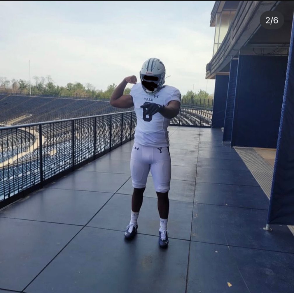 Zach_Strick5's tweet photo. Had a great time at @yalefootball spring practice today and I enjoyed the team comradery and spirit! Thank you for having me, @coach_smcgowan @CoachRenoYale 
@TeaneckFB https://t.co/K7mFhqm7Pv