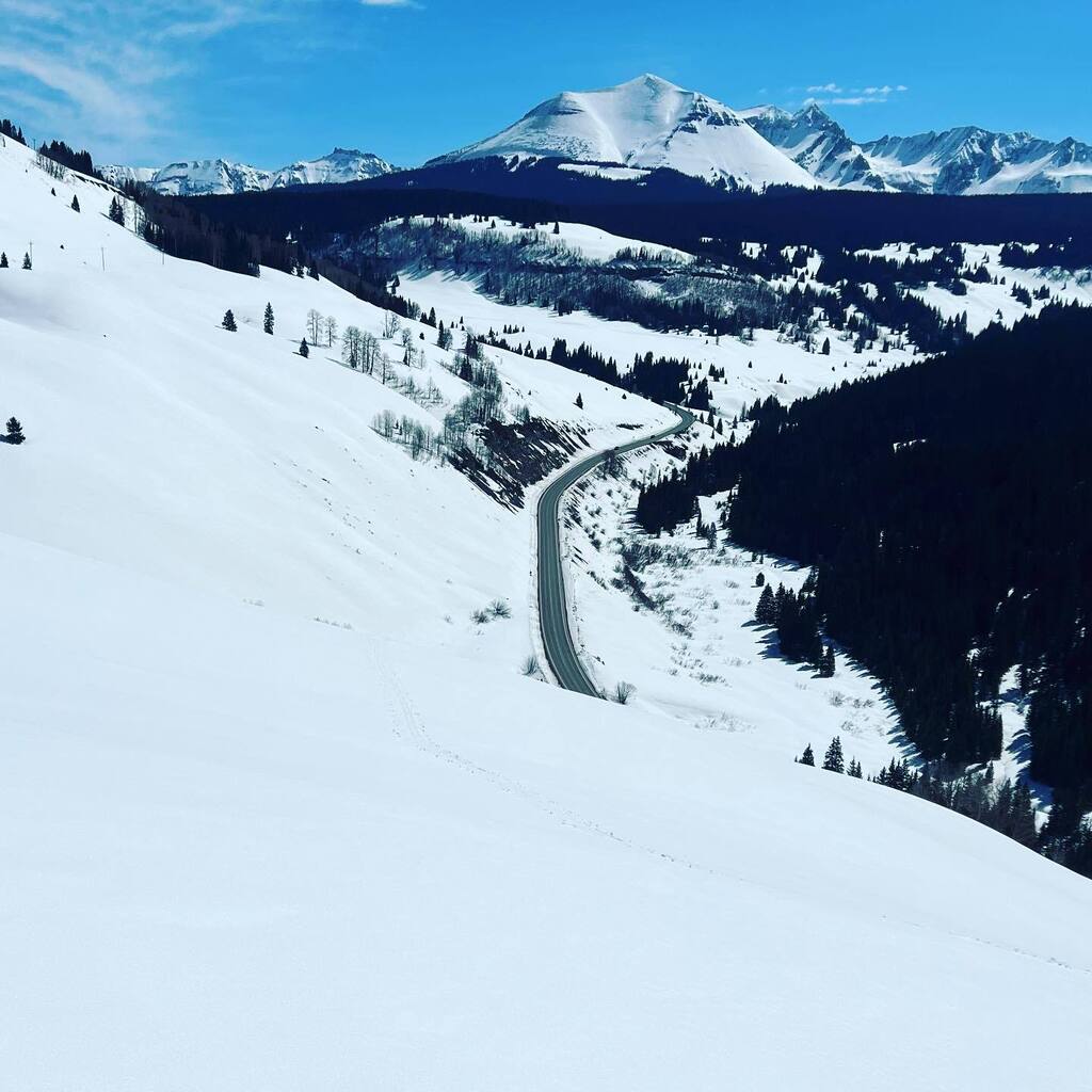 OBannonsPub's tweet photo. Off season with @joshjojola 
Open 4pm- Late 
.
.
#visittelluride #thebaryouvebeenpracticingfor #offseason #ski https://t.co/LfsmORFJEK