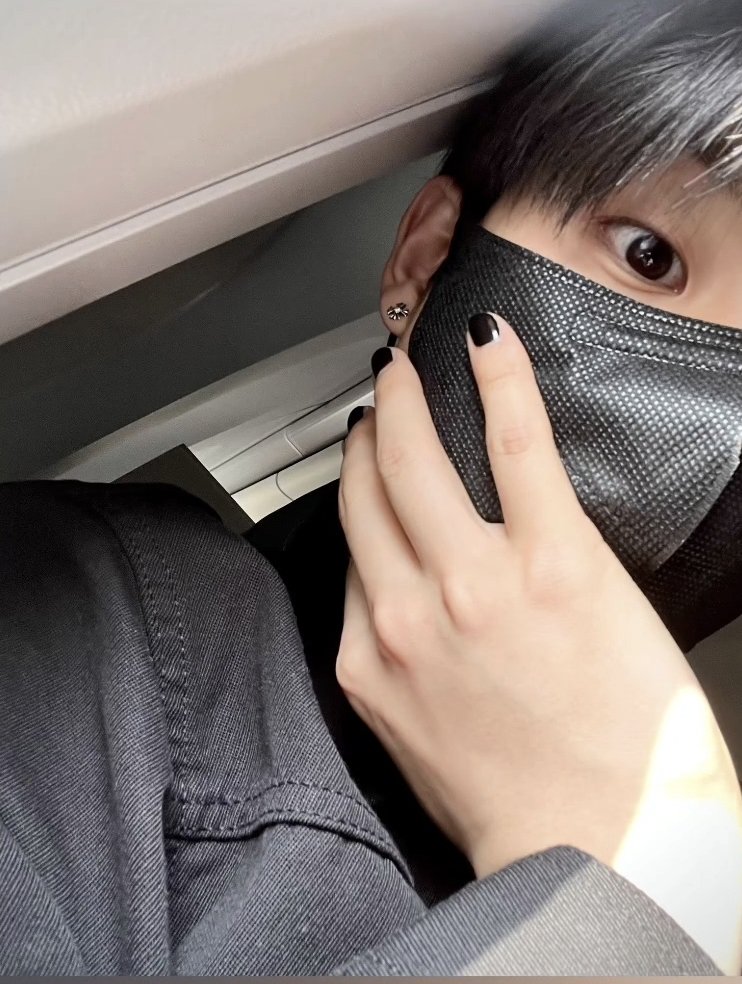 FtO35osacAAAqIe?format=jpg&name=medium