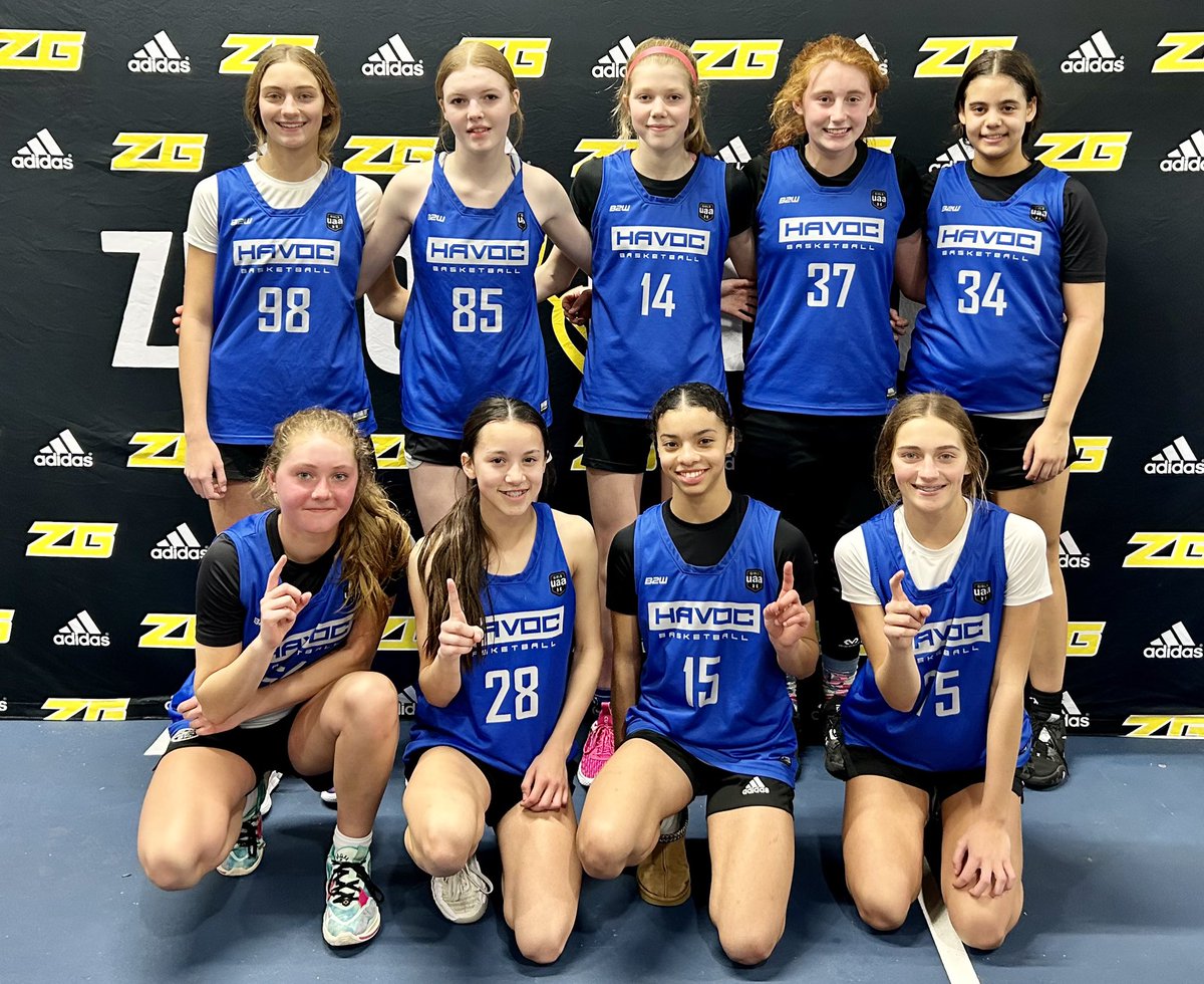 nyhavoc's tweet photo. 5 Champs in Zero Gravity Bracket Challenge. Quick tuneup before Pittsburgh and then Live at the Nook and GUAA session 1. Congrats to 2024 Blue/Grey, 10 Silver, 9 silver and 8 silver on their wins. #bluebloods 💙 https://t.co/i9uVCuEh20