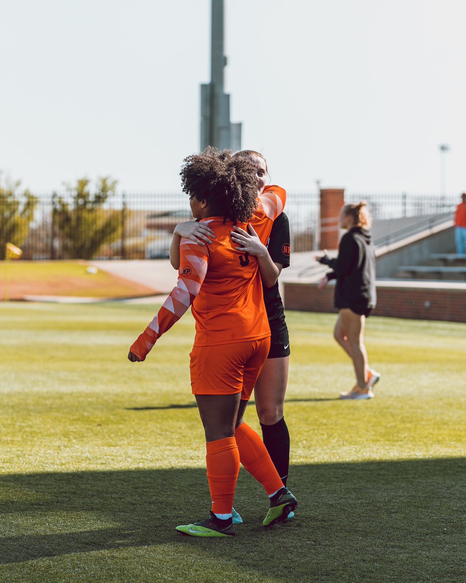 CowgirlFC's tweet photo. 𝐓𝐡𝐚𝐭'𝐬 𝐚 𝐰𝐫𝐚𝐩.   

In our five games this spring, we went 5-0 AND outscored our opponents 23-2 😏

We'll see you in the fall at Neal Patterson Stadium 🫶 

#JustUs #GoPokes https://t.co/5lVgdABIJc