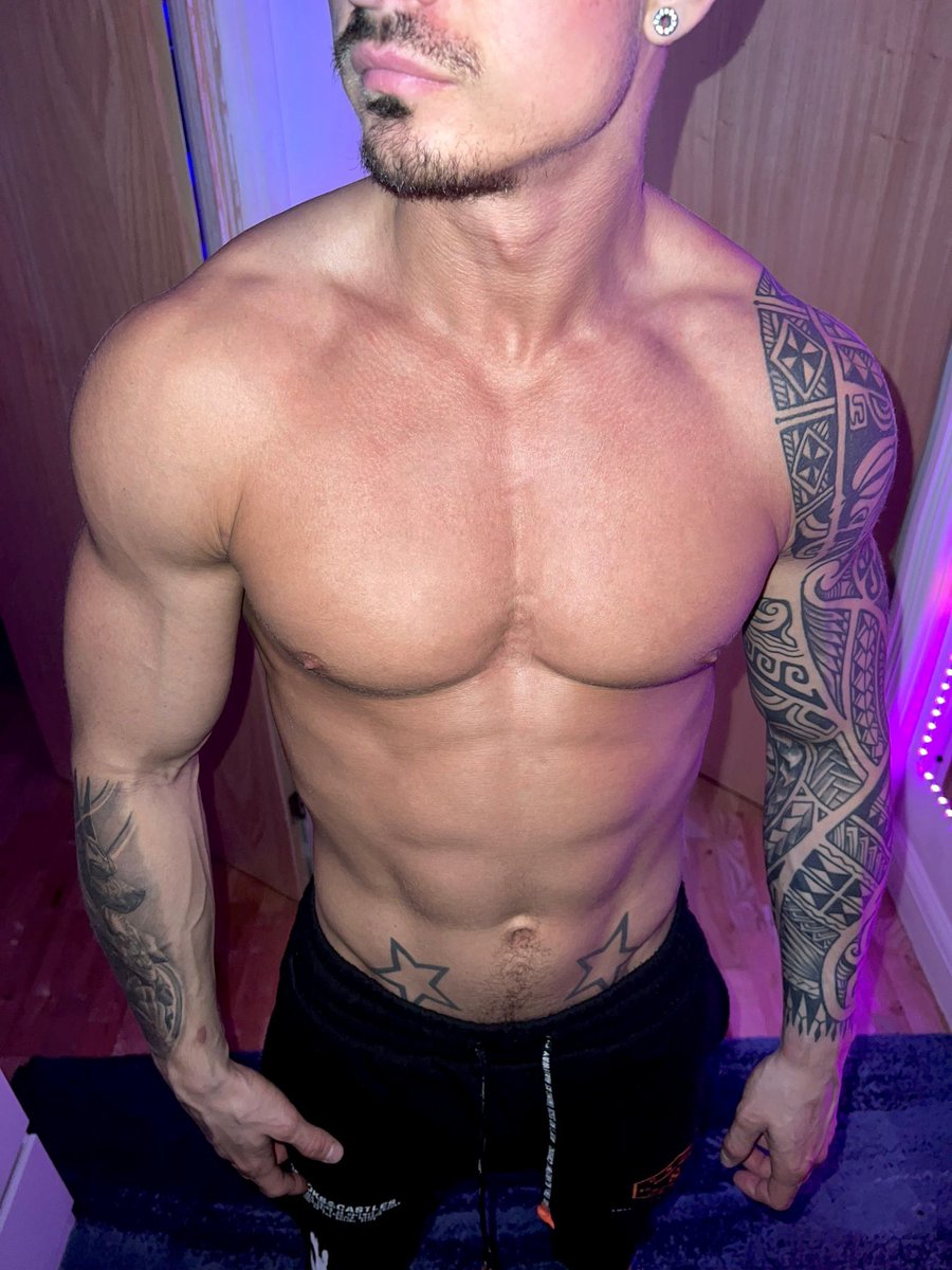 anubis_ldn's tweet photo. Kill me with your love 🫠 #london #abs #bodybuilding #gay #muscles 
@AussieManGay1
@BigStrongArms
@BobHail
@boyzspace
@DADDYSSENIOR
@FrenchGaymer
@Handpuppet1
@JacksGayPorn
@jockboy1113
@LuukLuke
@MarkKuhl1
@muskeln4fun
@newcellblockh
@PJMarinoXXX https://t.co/G0ZiCKX5EK