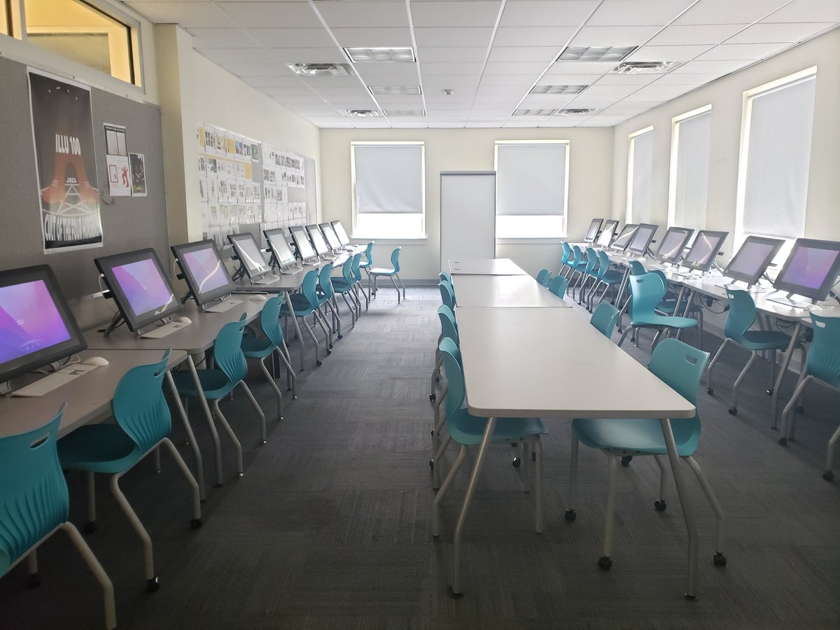 nmillerillo's tweet image. Checked on my classroom for teaching art this summer. So excited to meet new students. Lessons and demos to prep! 🥰

#artteacher #artroom #arteducator