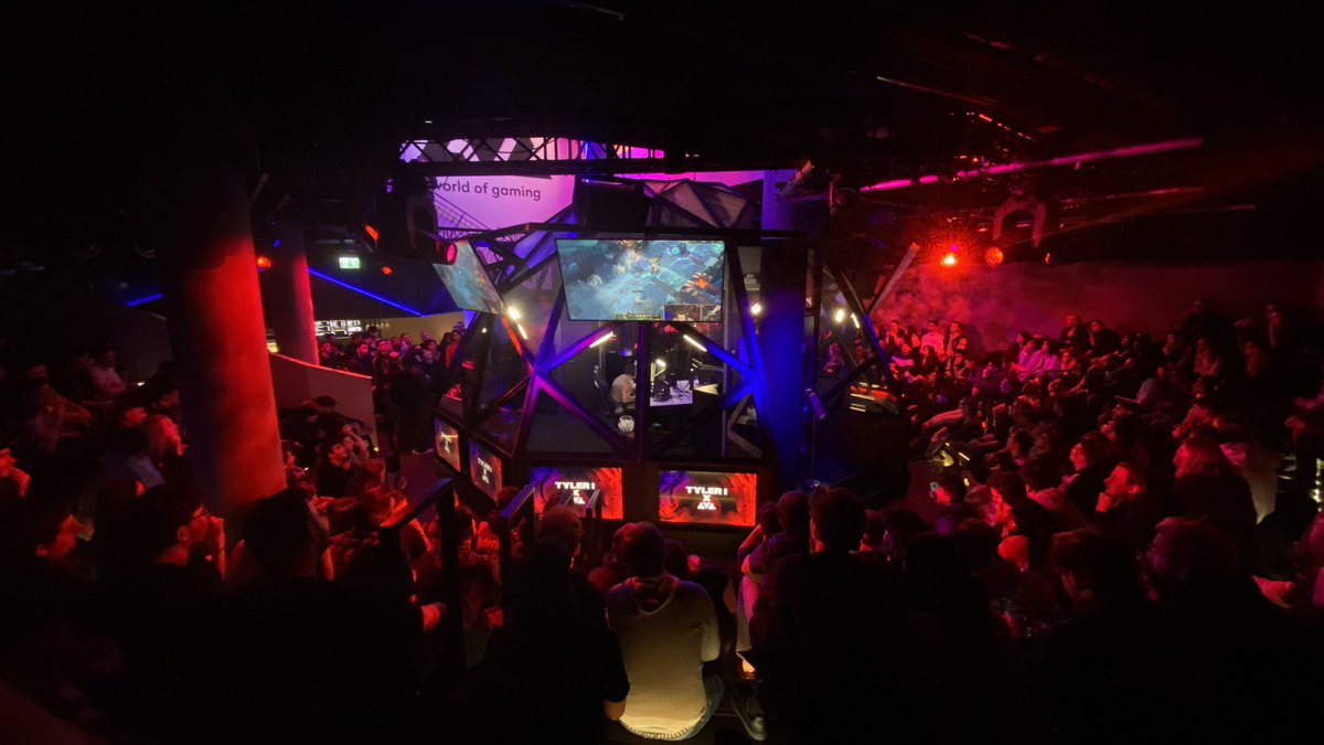 Thank you for making this a once in a lifetime evening with <a href="/loltyler1/">loltyler1</a> 👏