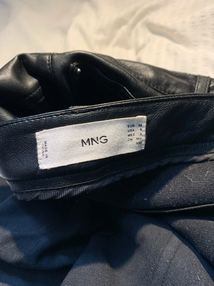 EmiliaRGill's tweet photo. @Mango hey I bought these leather trousers which i LOVED so much &amp; I washed them a handful of times and they have completely ripped making a big hole &amp; are now unwearable? I made sure to wash them on a really low heat. Super sad as I can't find any as nice as these. Please help! https://t.co/bDI16IJFER
