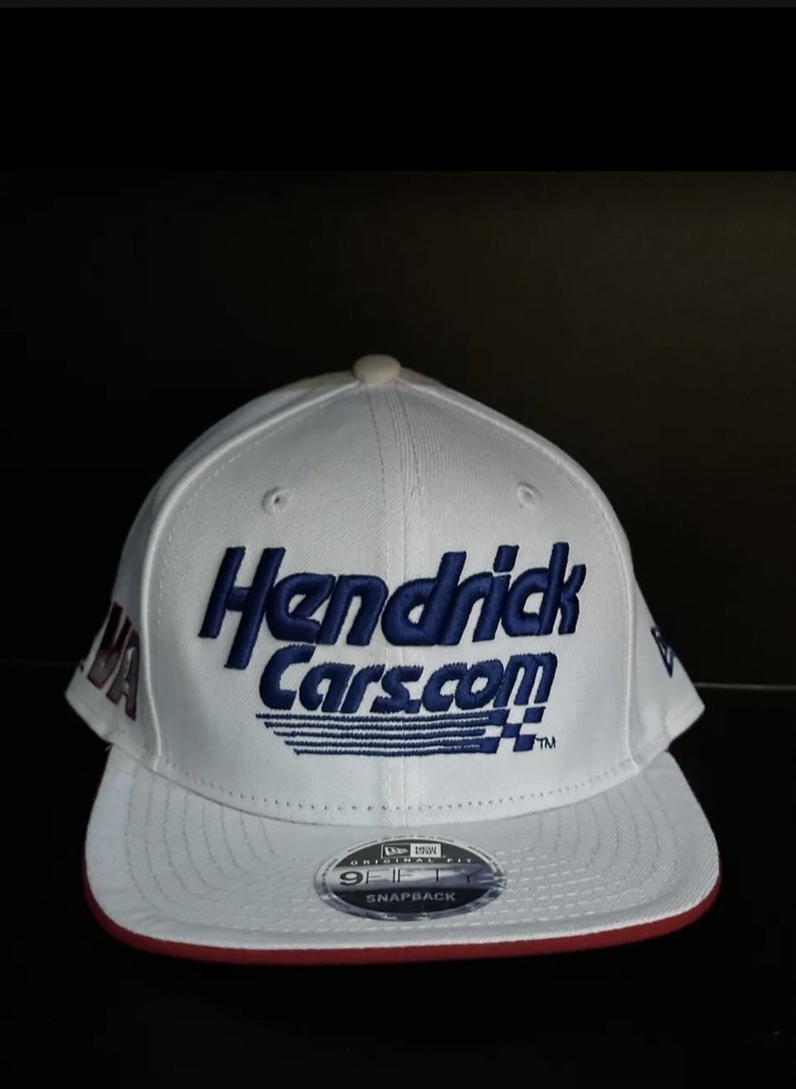 Larson2021champ's tweet photo. @KyleLarsonRacin @HendrickCars @TeamHendrick This hat is 🔥🔥🔥🔥🔥🔥 hopefully many more to come!! https://t.co/pQ6JpB4rXs