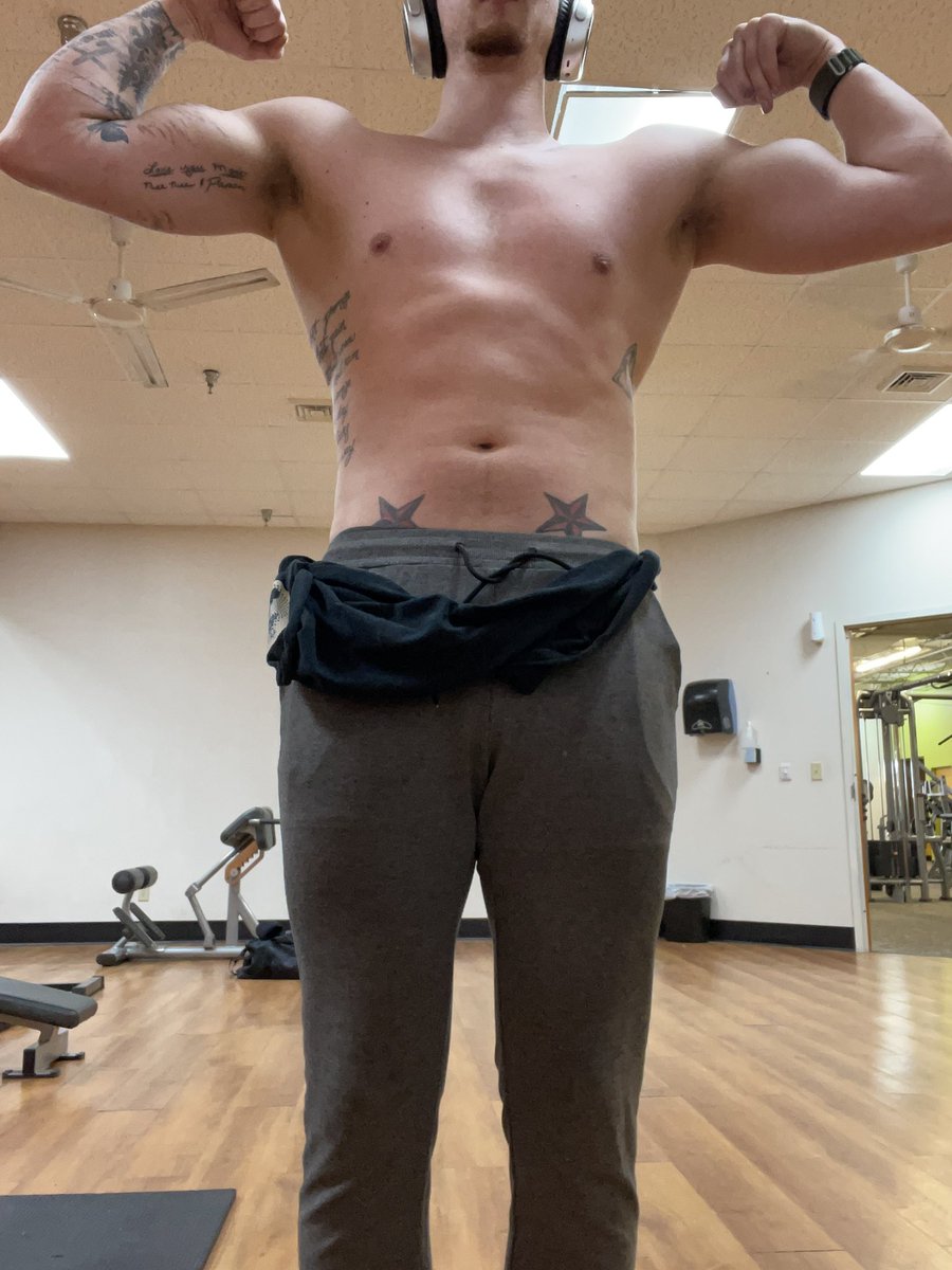 knuckFUhyuck's tweet photo. We love a good back day 🏋🏼 
#repsforjesus https://t.co/qtV6K7RHc3
