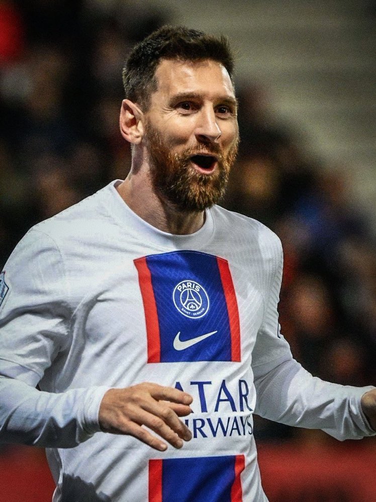 FanMessiFrance's tweet photo. Tweet non risqué, Lionel Messi est le meilleur joueur parisien cette saison 🐐 https://t.co/QqVZe2np0Z
