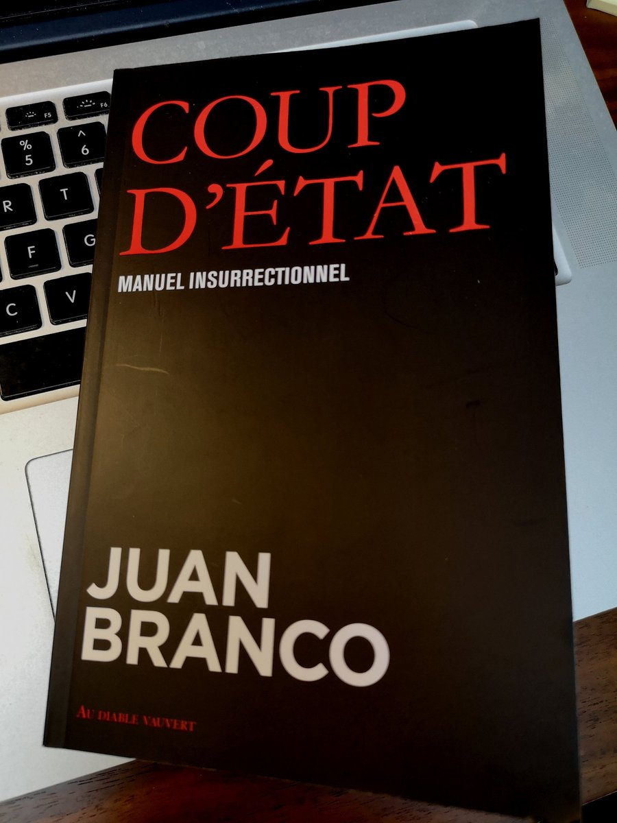 PepeEscobarPT's tweet photo. @RealPepeEscobar Brilhante.

Pelo intelecto mais aguçado da França.

"Eles tremem ao pensar que a revolta se instalaria do lado de fora de suas portas e questionam o que vêm tentando aplicar: fazer os já explorados pagarem o custo de um novo modelo produtivo que os esmagará novamente." https://t.co/bVyiW8ztAV