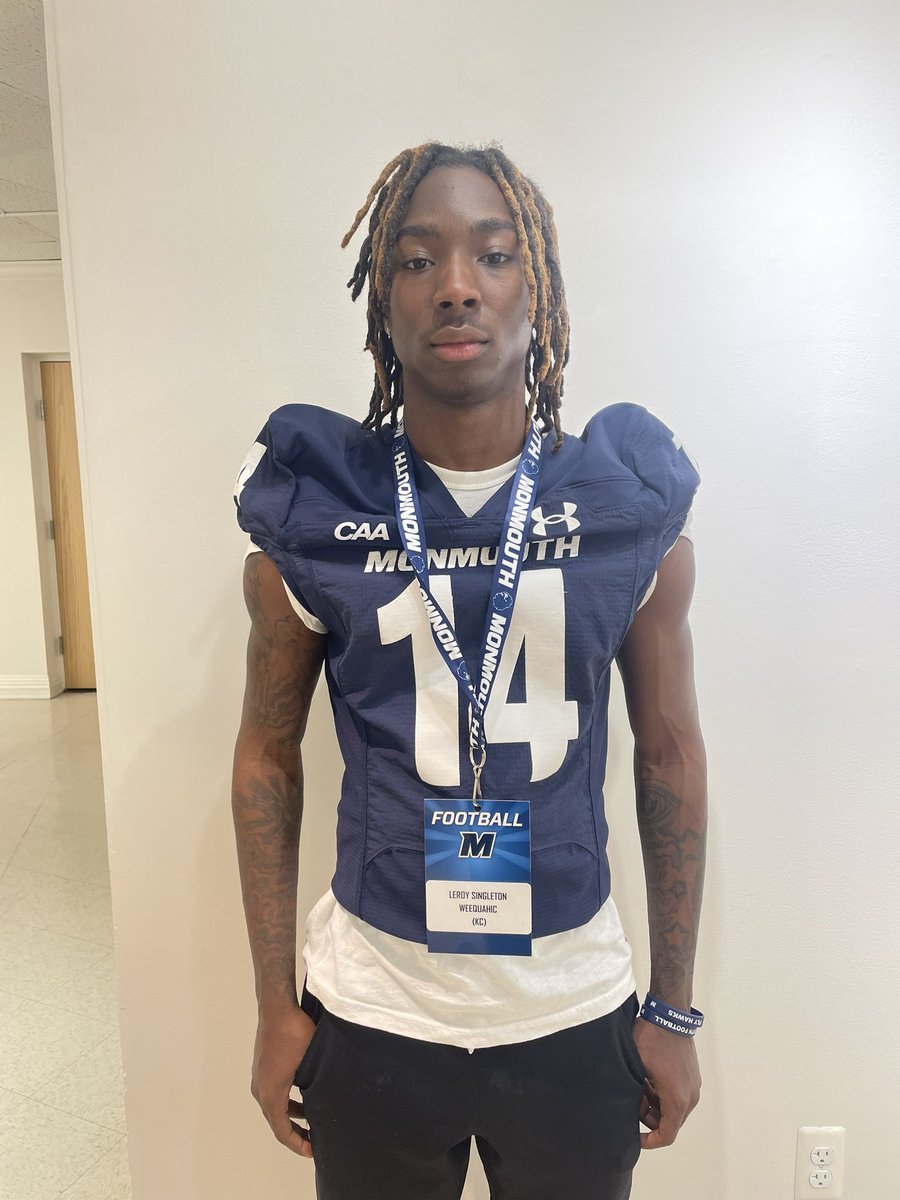 lsingleton_14's tweet image. Had a great visit at Monmouth University loved the facility , watching the wrs go at it and also the people there appreciate you @Coach_KCal for having me there @MUHawksFB @WeequahicHSFB