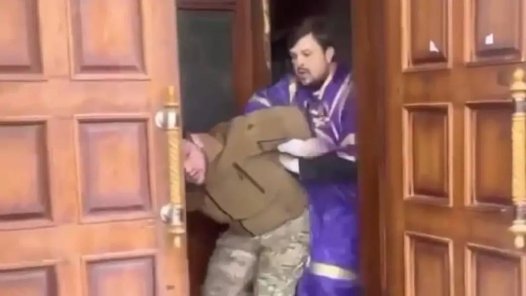 kardinal691's tweet photo. ⛪️ #UOC_MP priest #Igor_Slobodian, who beat a military man in #Khmelnytskyi, was declared wanted.

 He is wanted for part 1 of Article 125 of the Criminal Code of #Ukraine — intentional bodily harm. Prior to that, #Khmelnytskyi City Council deputy #Oleksandr_Vasylyshyn stated https://t.co/H0OzAScHeh