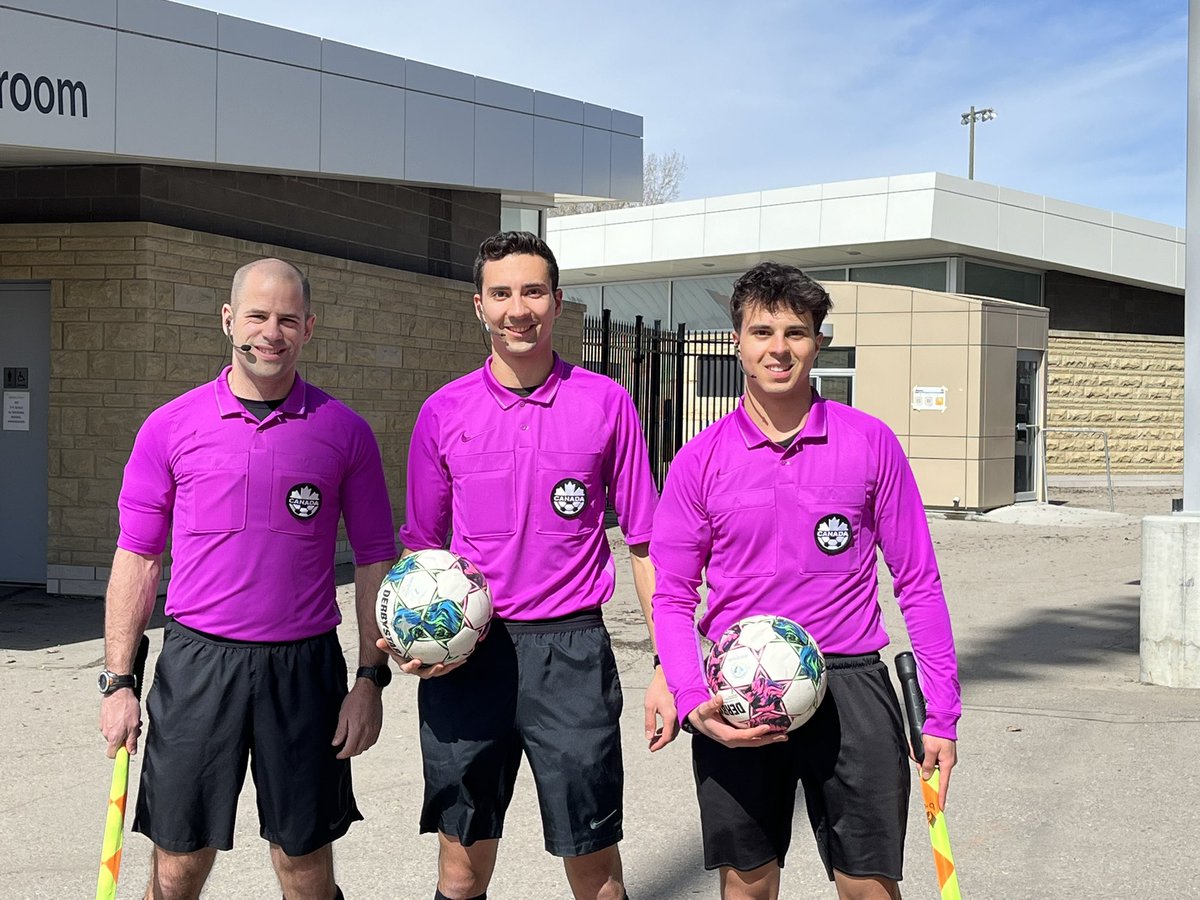 VictoriaGooner's tweet photo. Third team ahead of Cavalry FC v FC Tigers Vancouver at Shouldice Fields in Calgary. #CanPL #FVSL
๐ธ @rocknrobcharles https://t.co/IUwudxPQF4