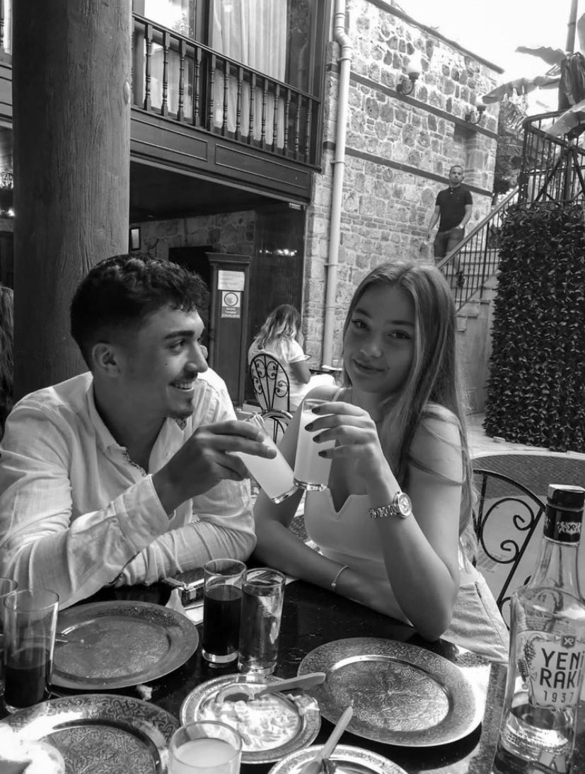 daha romantik bir olay yok