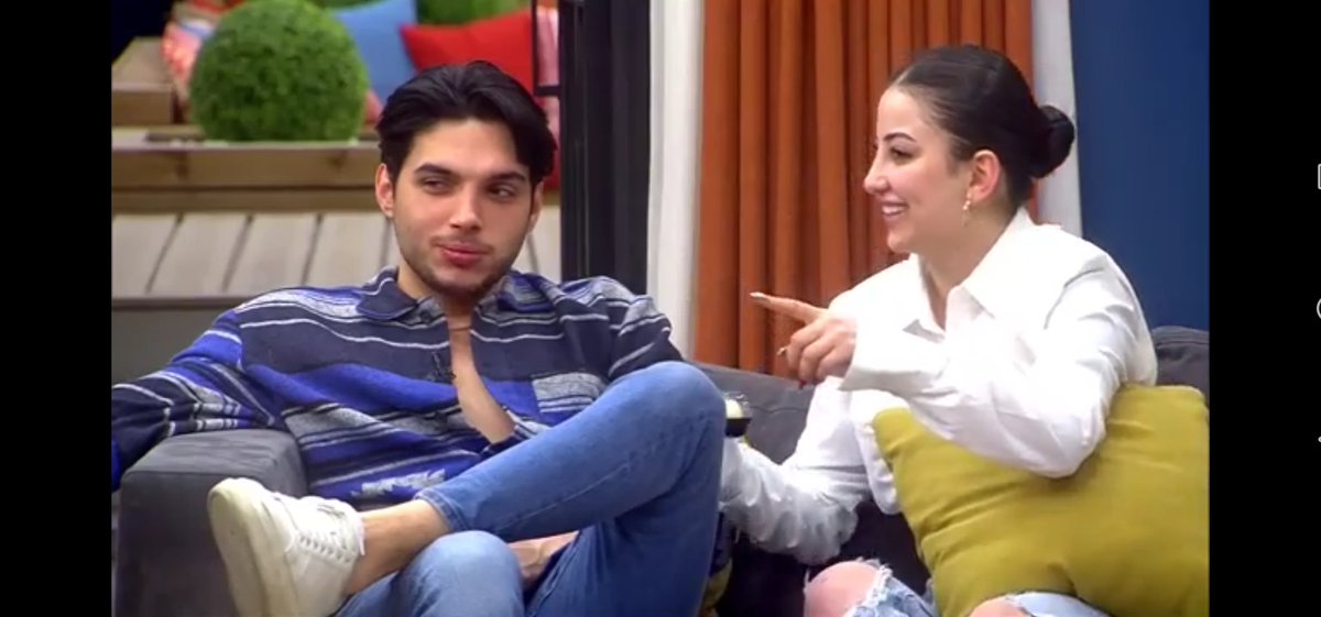 Ya allah aşkına bu ne manzara be iğrençsiniz ya