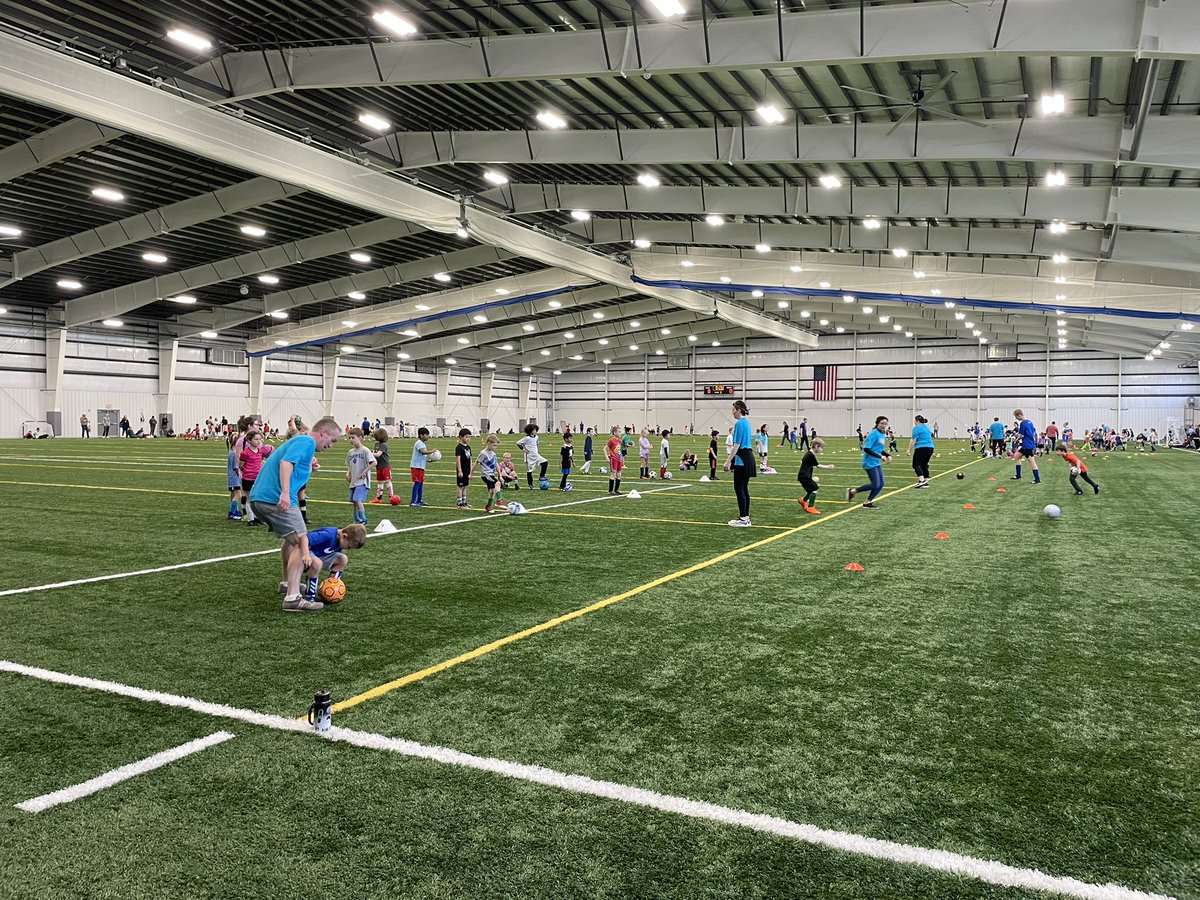 CarmelDads's tweet photo. We had a great day in Aletto Family Sports Center. Soccer has officially been #KickedOff Thank you to our volunteer coaches and high school helpers! https://t.co/Oe2RlRZ1zL