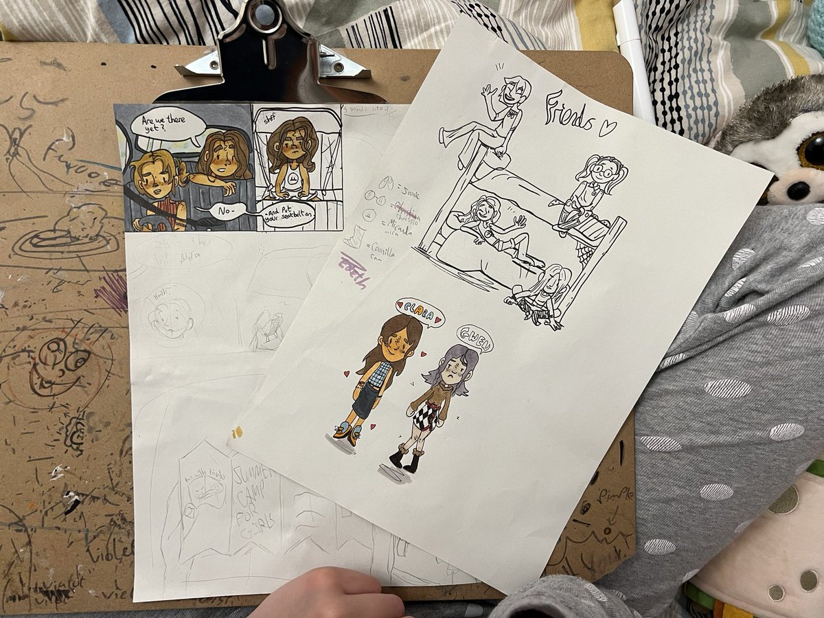 MissMentally's tweet photo. Drawing in bed. https://t.co/OvdhPMnhxU
