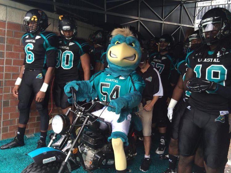 kelzontop's tweet photo. Blessed to say I have received my first Division 1 offer from The University of "Coastal Carolina"! #GOCHANTS @Coachtimbeck @CoastalFootball @CoachMattPearce @DiamondSouth @MattRochester50
@RHS_FB @RivalsFriedman @warriorRsports https://t.co/TCZTpleaLj