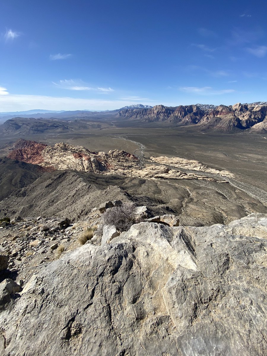 KCRAKelly's tweet photo. Pictures from Turtlehead Peak Trail
🏔️🌵🥾 #hiking #lasvegas #nevada #turtleheadpeak #redrockcanyon @News3LV https://t.co/yYR7nOptDA