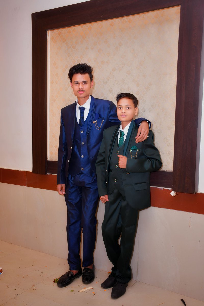 amit_kesaravni's tweet photo. Bro ☺️🇮🇳😇😎✨#mirzapur
#Mirzapur3 #TOP100KPOPMEMBERS #TopGunMaverick #India #loveafterlockup #brotheragem #Verfassungsschutz #blustar #instagood https://t.co/vPmeDQFkoU