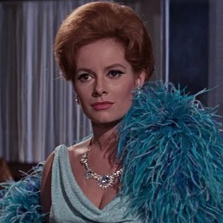 SvenTystnad's tweet photo. I think this movie would work better if they cast actresses to play Domino and Fiona Volpe who looked more different from each other. Or, make one a blonde or something…. #Ihavenotes https://t.co/F9UemOXtWA