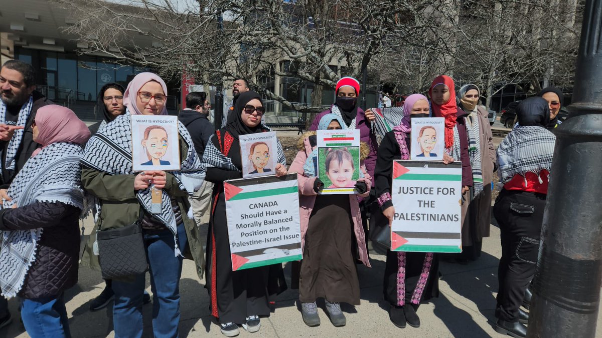 pscsjnb's tweet photo. We urgently call upon #Canada @melaniejoly @JustinTrudeau to hold the Israeli government accountable for its aggression towards Palestine &amp; take immediate action.
#Photos &amp; #video #SaintJohn #NB emergency rally for #AlAqsa today 
#freepalestine 
#Palestine #GazaUnderAttack #Gaza https://t.co/dS2BMzzxOz