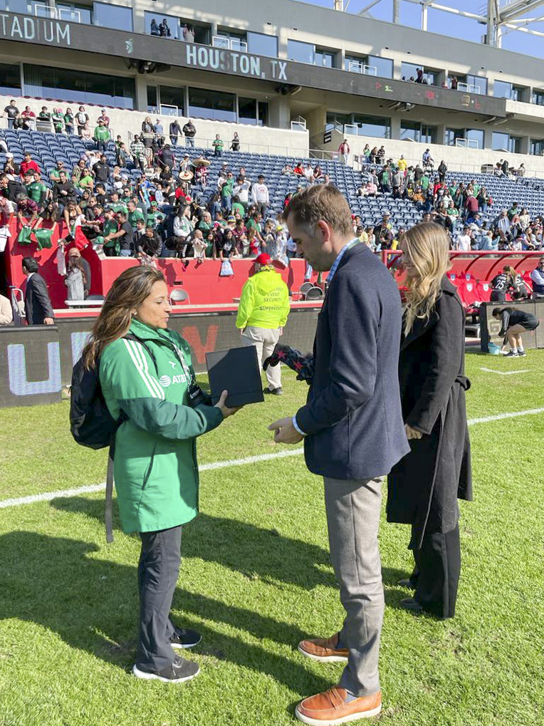 Michelle Lomnicki (Michelle_Wenino) / Twitter