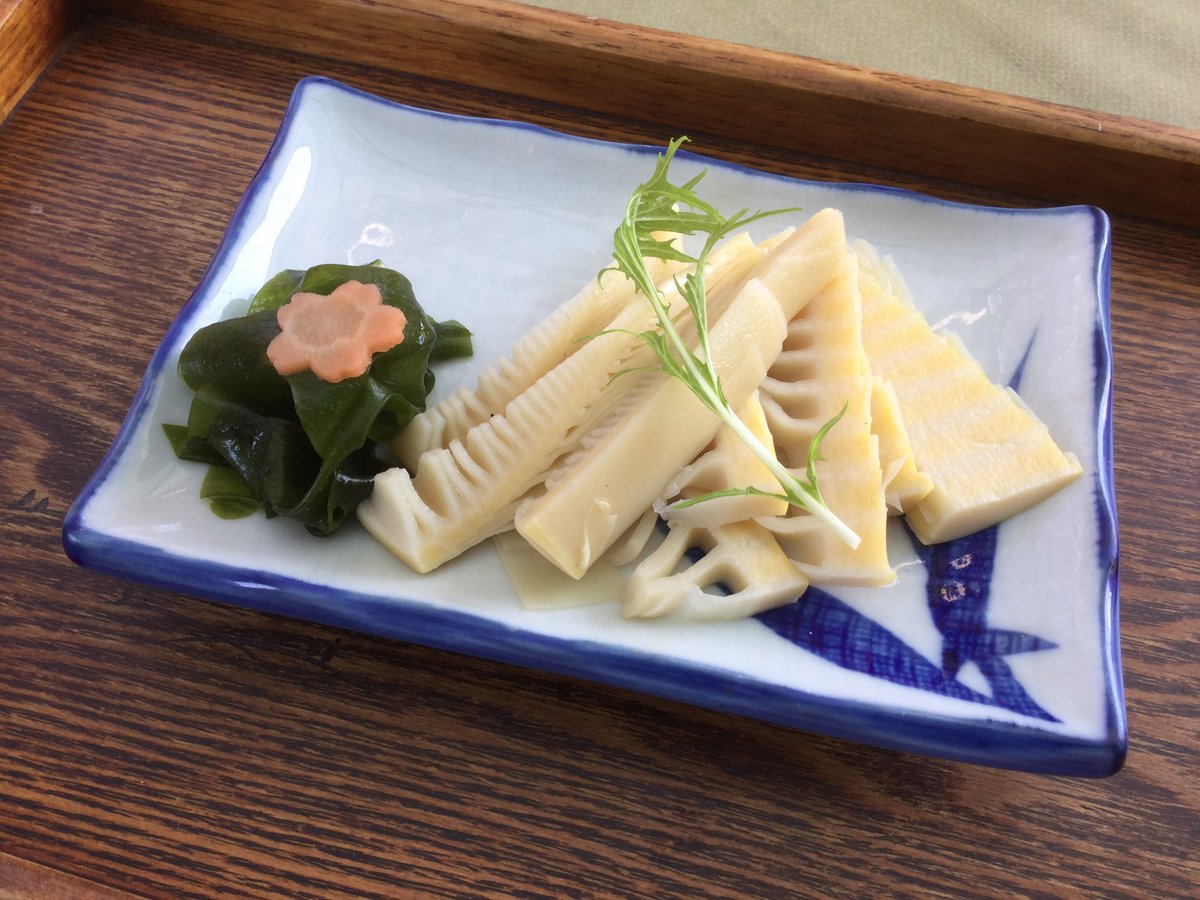 noguchimano's tweet photo. 朝採りの美味しい竹の子のお刺身はこの時期だけの特別メニューです。
日々数量限定ですので宜しくお願いします。 https://t.co/dWxqZosdsm
