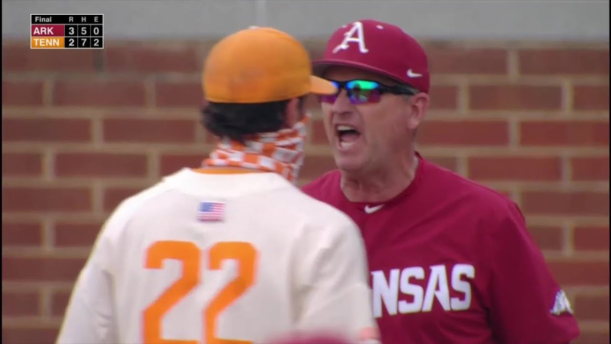 ChoateMason's tweet photo. It's officially Tennessee hate week. https://t.co/rXeVZ9OtiS