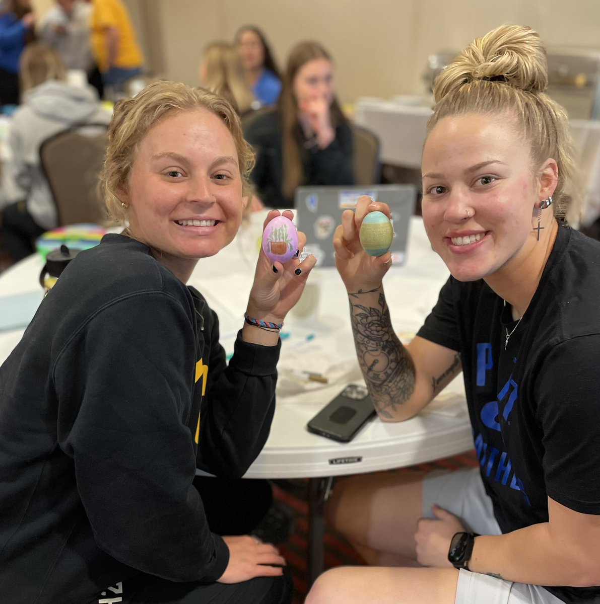 Pitt_SB's tweet photo. Egg decorating ๐ฃ๐ฐ https://t.co/q8lmPxtAQO