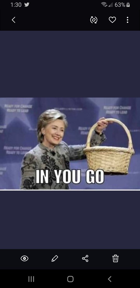 HomeWithPugs's tweet photo. @Wydeplorable @namwella1961 #GreedyOldPerverts https://t.co/2ffUPh55gT