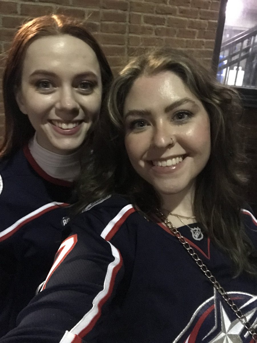 CaitieCollins's tweet image. round 2 #5thLineThanks