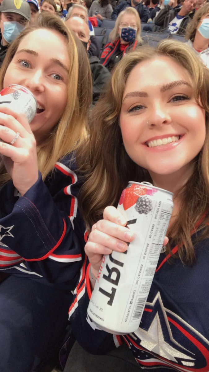 CaitieCollins's tweet image. round 2 #5thLineThanks