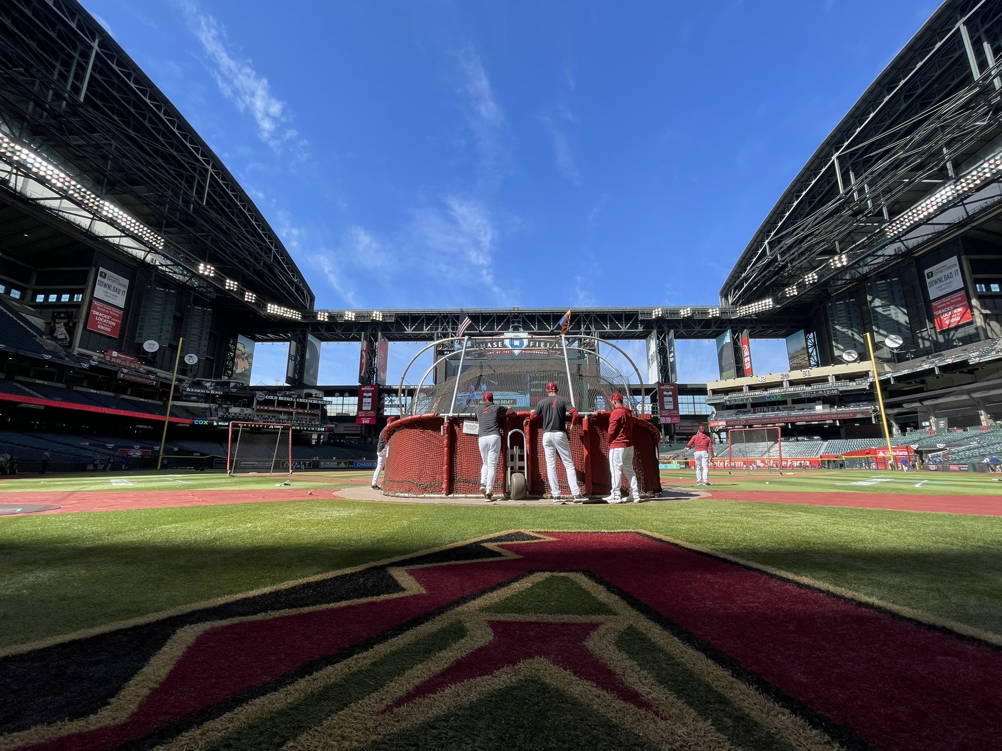 Dbacks turf deals