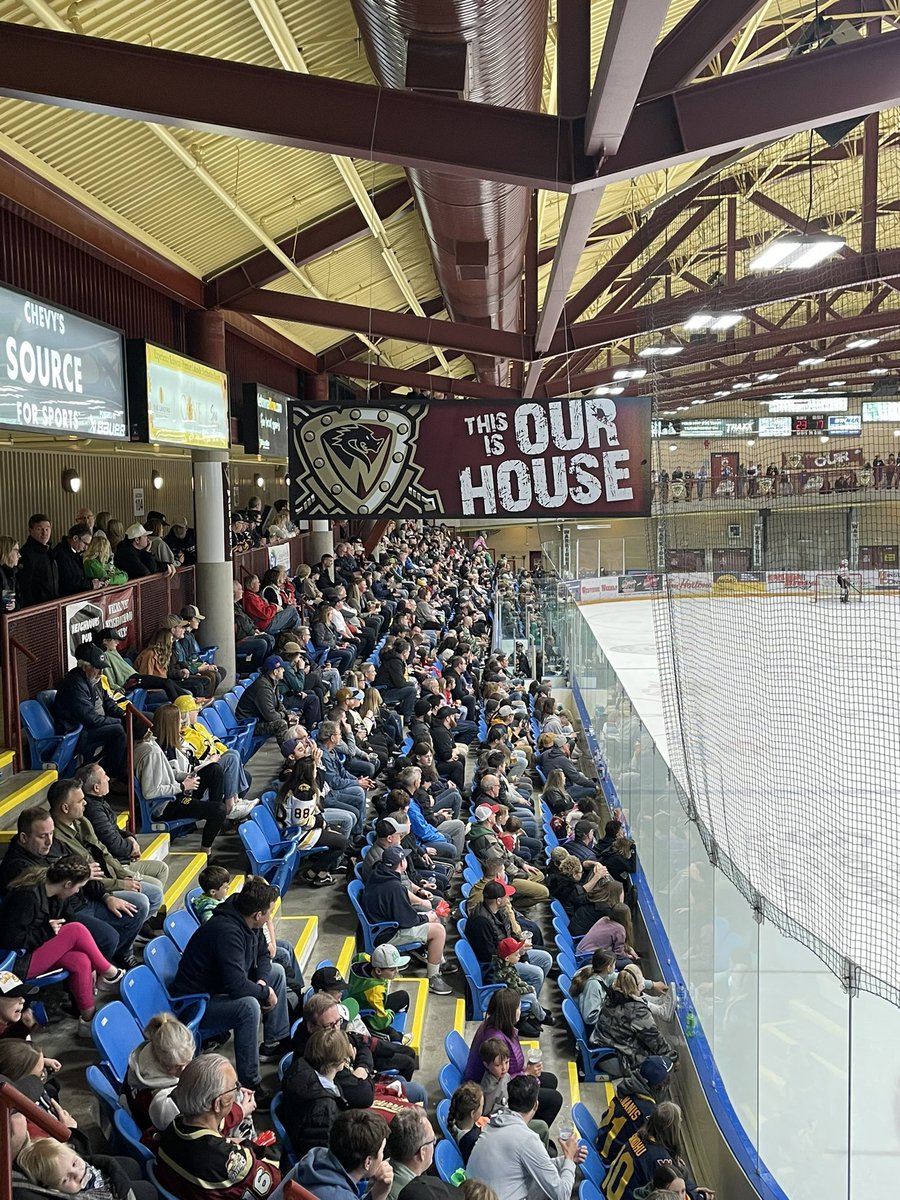 BCHLWarriors's tweet photo. Although Game #5 didn’t go our way, Warriors Nation came out strong!

Thank you to the 1,508 fans who PACKED RLP last night!

#BCHLPlayoffs https://t.co/clwOPbw2Qn