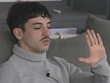 gossiptv__'s tweet photo. hanno tagliato tutta la lite, non mi rivolgete parola. #amici22 https://t.co/sFxMdRVxk9