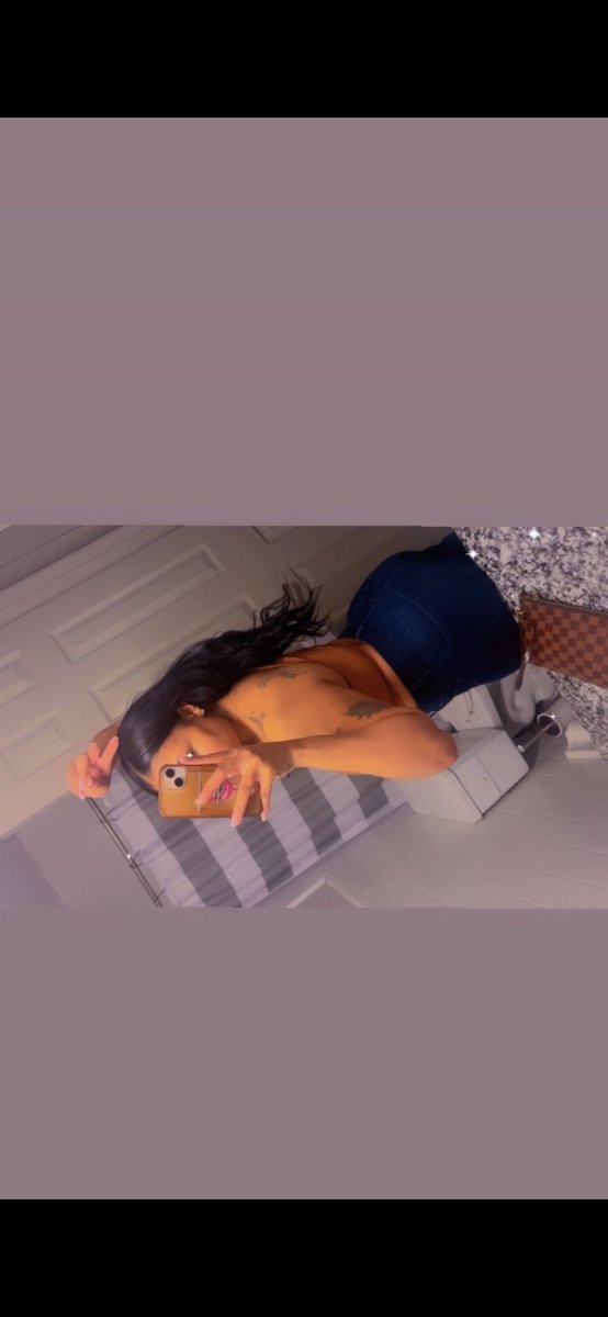 __QueenBeeee's tweet image. Miss Mammas 🤎