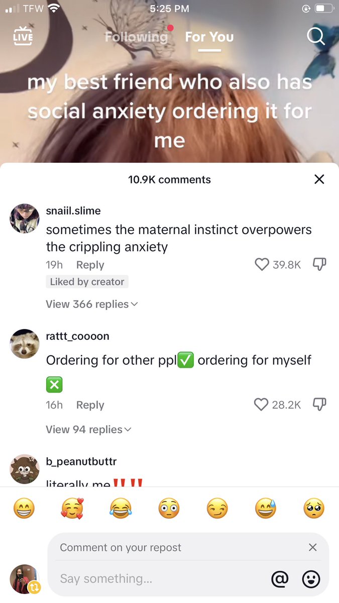 arisbunytail's tweet photo. the font being this ugly may be the reason I delete tiktok once and for all https://t.co/XwnLkRT5IX