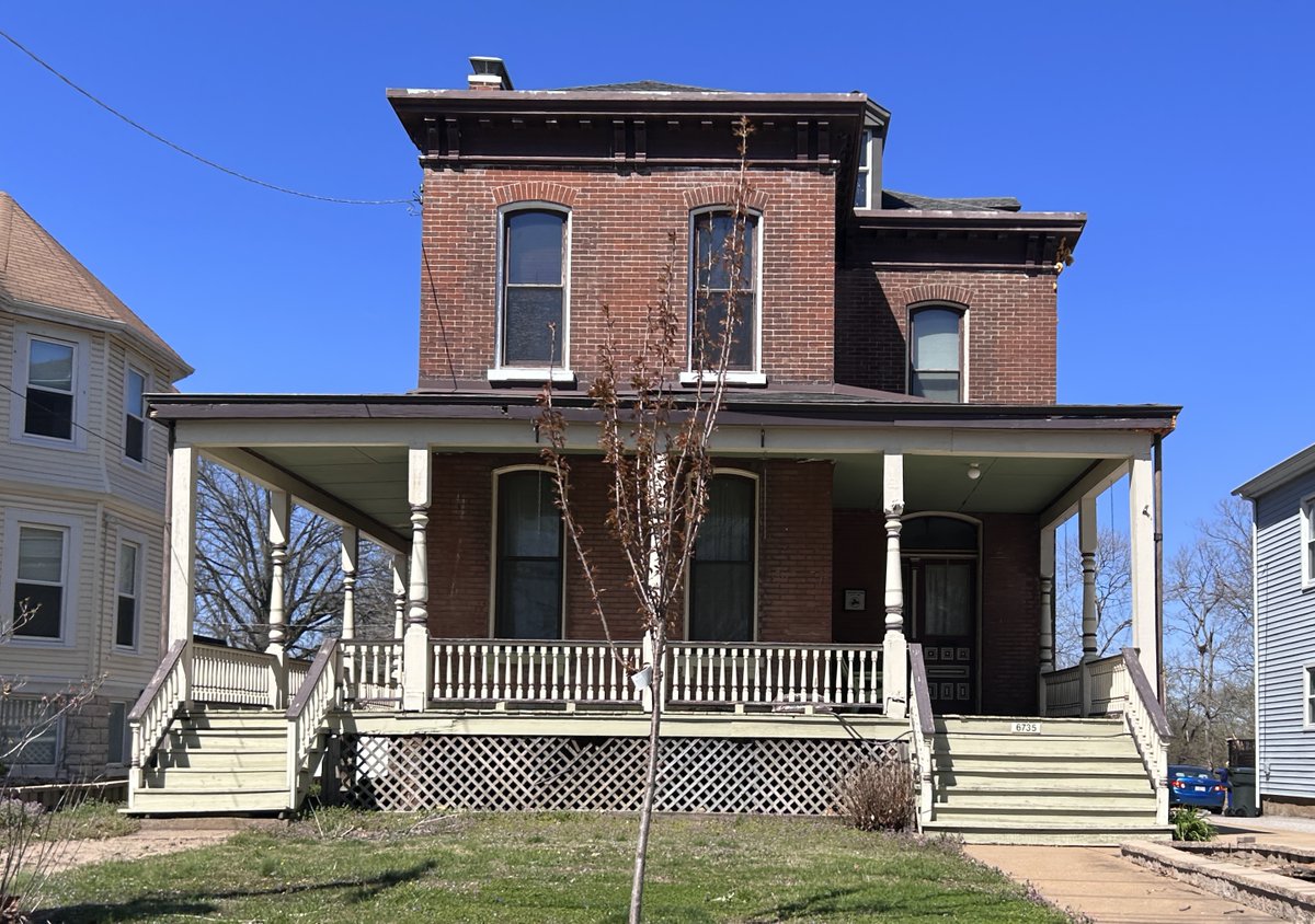 Chicken Joe 🐔 on Twitter "A Victorian house on Mitchell Avenue