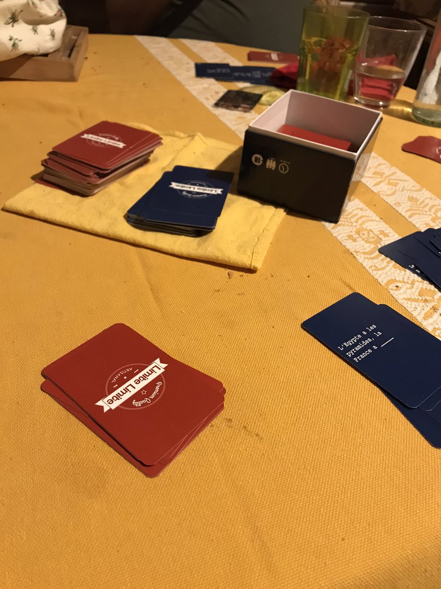FranckyHS's tweet photo. Quelques patates, un nounours trop pipou, un Burger excellent, un tiramisu d’anthologie, un joli titre au milieu d’une pile de bouquins, et enfin un jeu très border-line.

La Base.

#soirée #resto #limitelimite https://t.co/C24FGgbPME