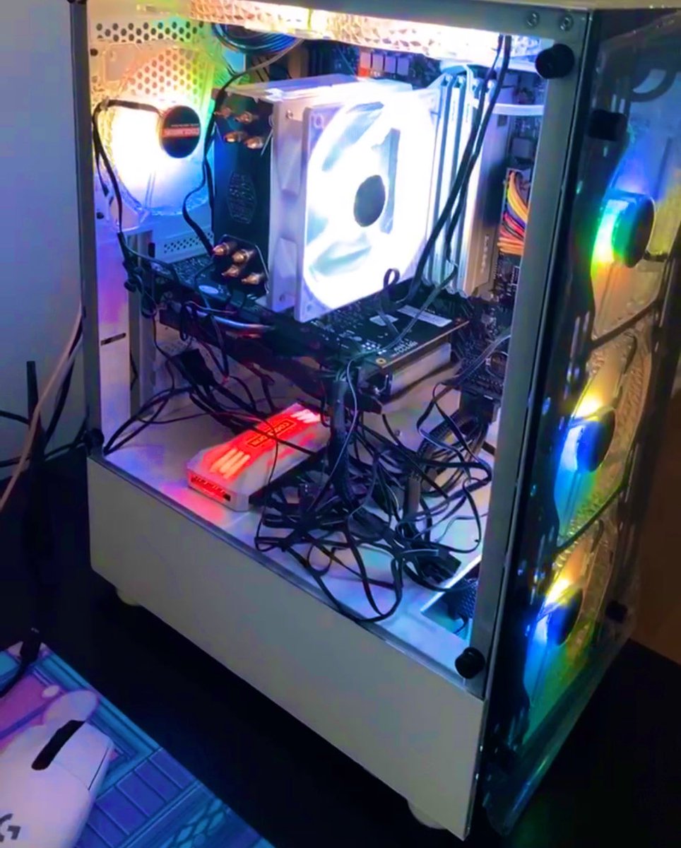mzguii's tweet photo. #fritandosetup
@lockgamer_ 

SALVE LINDO! Meu amigo comprou todas as peças no Ali e eu só montei pra ele. Ficou bom para a primeira vez? https://t.co/bOdJvwnfWs