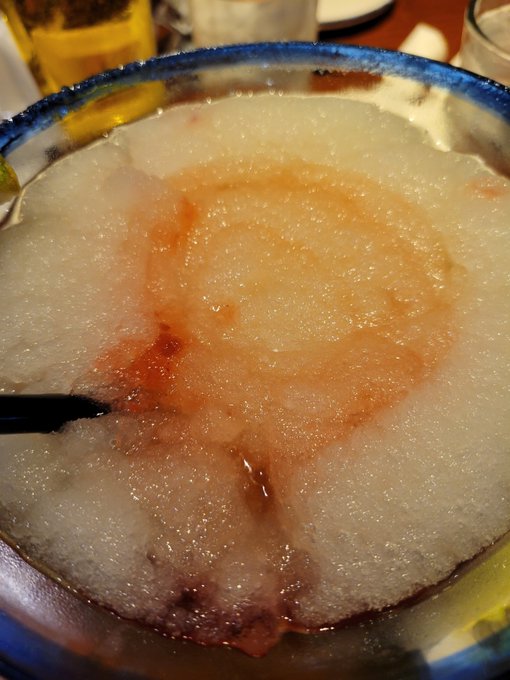 Went out to Red Lobster,   Margaritas 🍹 an extra cheddar bay biscuits 😋 https://t.co/0F0szHSZqx