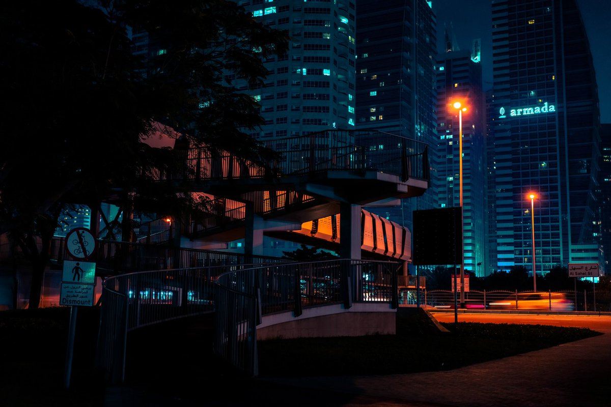 AbdullahDee's tweet photo. #Rawvsedit #ricohgriiix #NightPhotography #beforeafter https://t.co/v3gfNoTN45