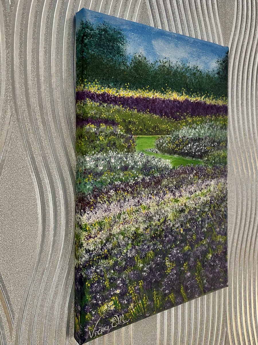 Hello #YorkshireCraftHour my #acrylic #painting on box #canvas🎨#LavenderFields #YorkshireWoldsLavender🌾my #artwork🎨