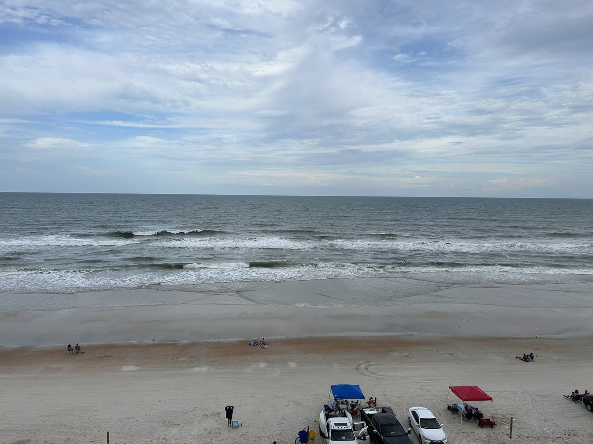 junebuggnc's tweet photo. Home for the next week!!!! https://t.co/UPmJVP4eVA
