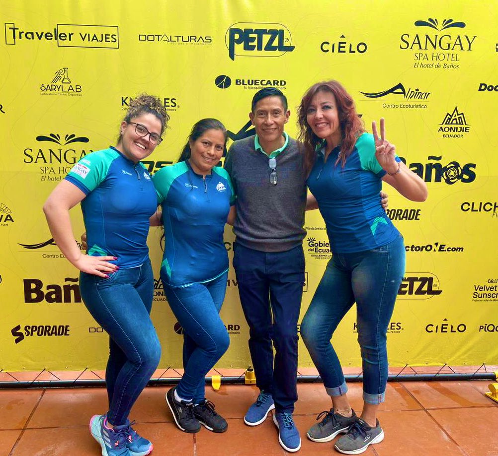 ParolerosEC's tweet photo. Listas para la @petzltrailplus en Baños de Agua Santa.
Gracias la motivación @TenorioFranklin https://t.co/OTwT8wIK2d
